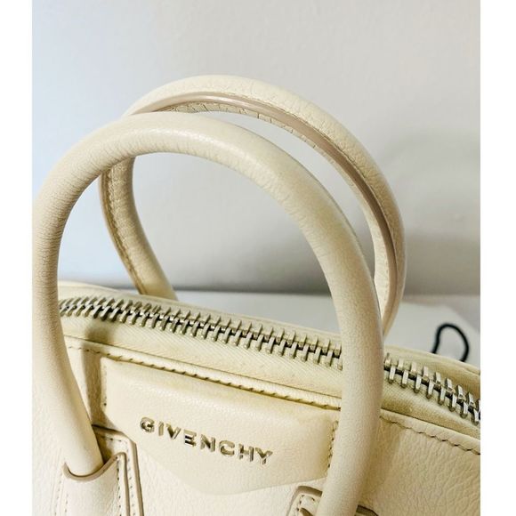 Givenchy Antigona Small Sugar Goatskin - Picture 9 of 15